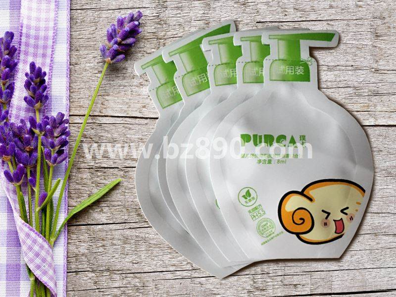 The manufacturer prints customized laundry detergent softener, refills self-supporting special-shaped bags, and color printing logo
